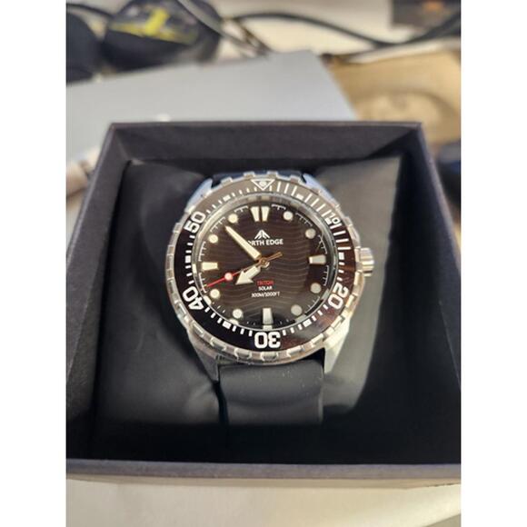 NORTH EDGE 2025 New TRITON Solar Powered Dive Men's - Picture 2 of 2